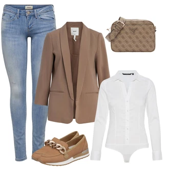 Ovratnik s pritrdilnimi gumbi outfit mit Krem/Bela Srajca/Bluzasti Body/Slim Fit Bluza VERO MODA "Outfit za Sprehod"