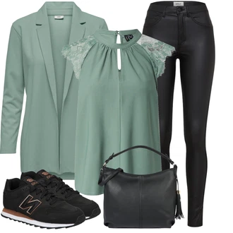 Babydoll Outfit s Tyrkysový/Zelená/Světle zelená Halenka a Tunika VERO MODA "Cool každodenní outfit"Look: Lehký, Styl, 20 léta, Babydoll, Elegantní, Irský, Romantický