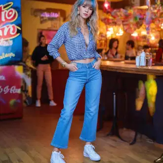 Outfiti iz 80-ih Eleganten mit Zlati Verižna ura/Pametna ura/Baterija za uro/Pašček za uro/Orodje za uro/Zapestna ura michael kors "Ideje za oblačila za 90. zabavo"Look: Retro, Eleganten, 80. leta
