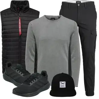 Baseball Outfit mit Schwarz Kappe Snapback Cap Iriedaily "Cooles Outfit"Look: Baseball