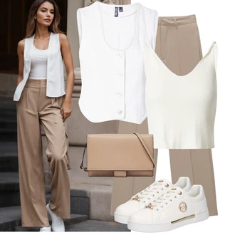 Denim/Traper Outfit sa Bijela/Krem Bluza i Tunika/Majica I Top Veći Broj/Bluza Veći Broj Pieces "Ljetna odjeća"