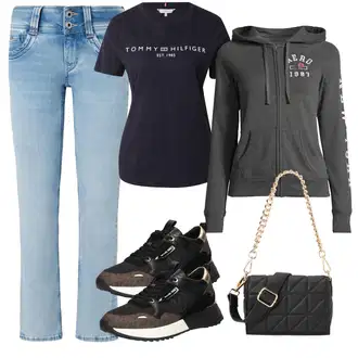 Kamuflaža outfit mit Siva/Črna/Bež Gorniški čevelj/Tekaški copat/Pristopni čevelj/Cam čevelj/Gimnastični čevelj MICHAEL Michael Kors "Pomladanski Outfit"