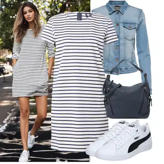 Pruhovaný Outfit s Tmavě modrá/Bílá Pouzdrové Šaty/Tričkové šaty VERO MODA "Hezký letní vzhled"