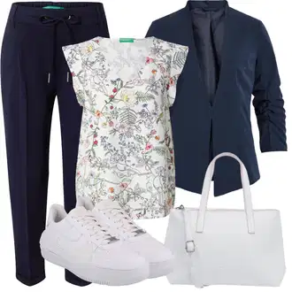 Outfit sa TamnoPlava/Plava Carrot Hlače/Ravna Hlača/Hlača od Odijela/Poslovna Hlača/Jersey Hlača/Jogger Hlača/Štofaste hlača/Sportske hlače/Ležerna Hlača/Hlače od muslina/Paperbag Hlača United Colors of Benetton "Outfit za odmor"
