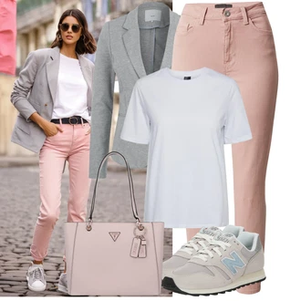 Outfit sa Pink/Smeđa/Ljubičasta Mom Jean/Traperice Slim Kroja/Skraćene Traperice/Ženske Traperice 7/8 Dužine/Sužene Traperice/High Waist Traperice/Kožna Jakna/Kožne Cipele/Traperice s Prorezom/Capri Traperice/Čizma do Gležnja Pieces "Praktičan look"