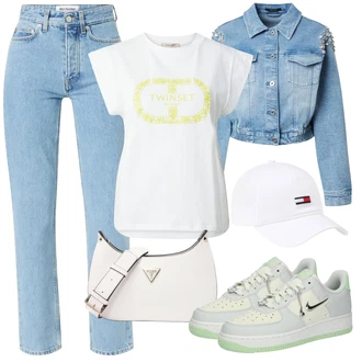 outfit mit Bela/Krem Pokrivalo/Snapback kapa Tommy Jeans "Poletni outfit"