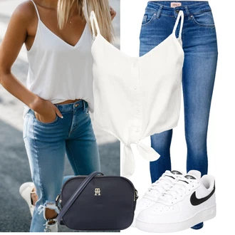 Zapínání na knoflíky Outfit s Bílá/Krémová Tričko & Top Bustierový Top/Krátký top/Halenka Bez Rukávů/Top Se Špagetovými Ramínky Only "Praktický vzhled"