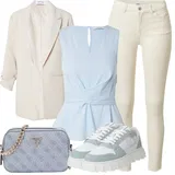 Outfity s modrými šaty pro plnoštíhlé image