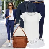 Outfity s bílými a černými halenkami pro plnoštíhlé image