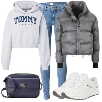 Jesenske Outfiti Poroka Gost mit Bela/Krem Usnjene superge/Superge Nizka/Ozka superga/Superge Z Bočno Zadrgo/Vintage superga/Pohodni Čevelj MICHAEL Michael Kors "Jesenska oblačila"Look: Bar, Bayram, Dan plaže, Koncert, Gala, Šola, Poroka
