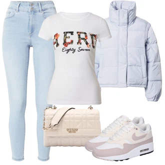 outfit mit Roza/Škrlatna/Bež/Bela Športni copat Fitnes copat/Gimnastični čevelj/Tekaški copat/Teniški copat Nike Sportswear "Poletni outfit"