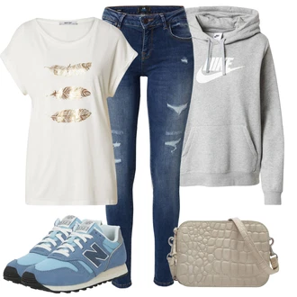 outfit mit Srebrna/Siva Kapucar/Women's Hoodies and Sweatshirts Nike Sportswear "poletni videz"