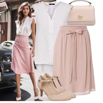 A-kroj Outfit sa Pink/Ljubičasta/Smeđa Kratke hlače velike veličine/Bluza i Tunika/Haljina Veći Broj About You "Outfit za svaki dan"Look: Rap, A-kroj, 20-ih godina, Elegantan, Old Money, Preodjeven, Romantičan, Traditional