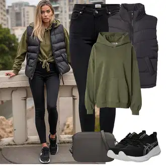 Outfit sa Crna Kožna Jakna/Zimska jakna/Traperice s Prorezom/High Waist Traperice/Push-up Traperice/Bikerske Traperice/Kožne Cipele/Termo Traperice Only "Proljetni outfit"