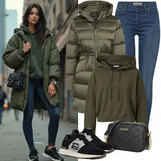 Zimske Outfiti Kavbojke mit Modra/Temno Modra Usnjena Jakna/Kavbojka z Nizkim Pasom/Usnjene Čevlje/Ozke Kavbojke/Kavbojke Visokega Pasu/Push up Kavbojke/Kavbojke z Razporkom/Kavbojka z Nizkim Pasom Superdry "Pomladni videz"