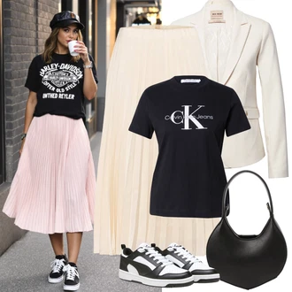 Volejbal Outfit s Černá Neformální tričko/Fancy tričko/Těhotenské tričko/Košile s potiskem/Tričko s krátkým rukávem/Tričko s potiskem/Tréninkové tričko Calvin Klein "Jarní outfit"Look: Volejbal, Kickbox, Skating