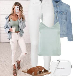 Letadlo Outfit s Béžová/Hnědá/Oranžová Nezařazené About You "Letní outfity"