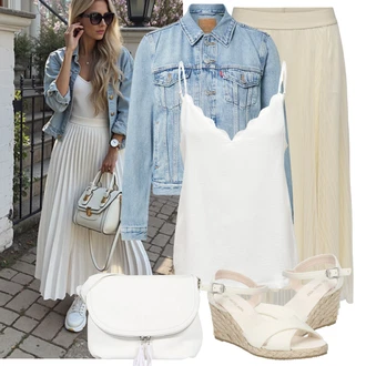 Léto Outfit s Modrá/Světle modrá levi's ®, Krémová/Béžová/Bílá Sandál na klínku/Espadrilka s klínovým podpatkem/Letní Bota/Bota Na Klínku/Korkový sandál na klínku/Espadrille sandál About You "Vzhled casual"