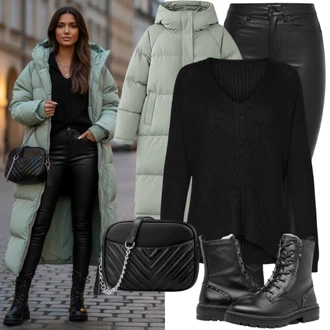 Ležérní outfity Od 60 let s Černá Jeggings/Skinny Kalhoty/Džínové Legíny/Tregíny Only, Černá/Hnědá Basic Svetr/Svetr Carmen/Kašmírový Svetr/Svetr z Jemné Pleteniny/Kašmírový Svetr/Pletený Svetr/Jednoduchý Svetr/Rolák/Vlněný Svetr/Svetr s límečkem PIECES (Curve), Černá/Oranžová Klasická Taška Přes Rameno/Taška Přes Rameno/Dopisová peněženka/Malá Taška/Brašna/Sportovní Taška Přes Rameno Guess, Černá Zimní kotníková bota/Klasická kozačka/Kožená bunda/Kotníková Bota s Podšívkou/Zimní kozačka z jehněčí kůže/Boty do Sněhu/Plochá Kotníková Bota/Zimní bota/Ovčí Kožešinová Bota/Vycpaná kozačka Mustang "Trendový zimní vzhled"