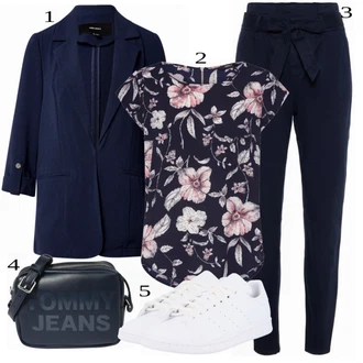 Květinová Moc Outfit s Tmavě modrá/Růžová/Modrá Halenka Móda Pro Plnoštíhlou/Halenka a Tunika Tunika/Tričko & Top Móda Pro Plnoštíhlé Only "Skvělý vzhled na jaro"