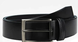 Schwarze Ledergürtel
