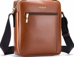 Dunkelbraune Taschen