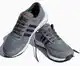 Dunkelgraue Sommersneaker