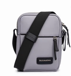Graue Schultertaschen