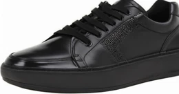 Schwarze Plateau-Sneaker