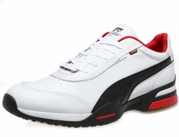 Rote Sneaker