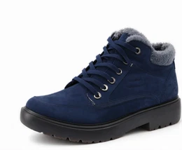Blaue Winterschuhe