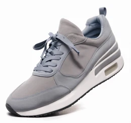 Hellgraue Sneaker