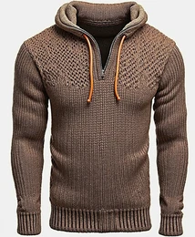 Braune Winterpullover
