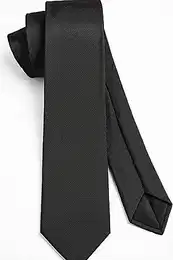 Schwarze Halsketten