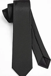 Schwarze Halsketten