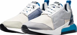 Hellgraue Sneaker