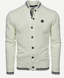 Cremefarbene Wollpullover