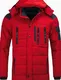 Rote Winterjacken