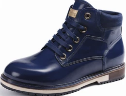 Blaue Sneaker