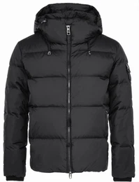 Schwarze Winterjacken
