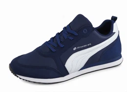 Dunkelblaue Sneaker