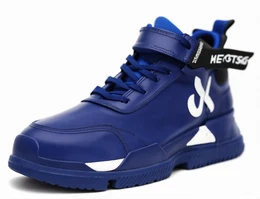 Blaue Sneaker