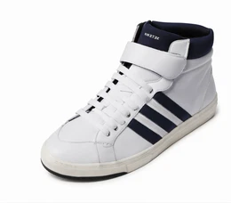 Weiße Sneaker