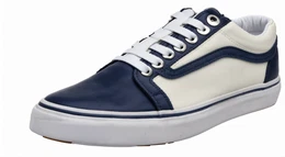 Blaue Sneaker