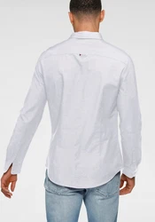 Tommy Jeans Hemd TJM Slim Stretch Oxford Shirt mit Flaglabel auf der Brust Weiß/Creme