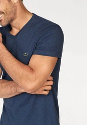 Lacoste V-Shirt Ikonisches Lacoste-Krokodil 