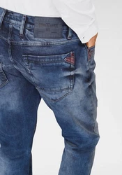 Cipo & Baxx Straight Jeans Rot