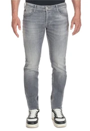 Bequeme Jeans mit dezenter Waschung