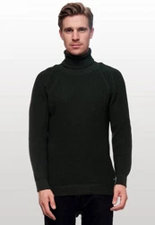 Rusty Neal Rollkragenpullover  Dunkelgrün/Schwarz