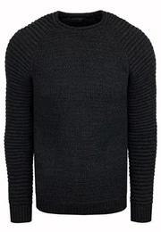 Strickpullover in modischem Grobstrick-Design